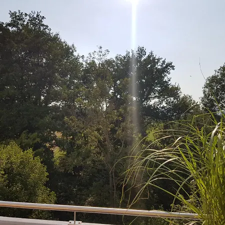 2 Kaiserstuhl Deluxe Bei Freiburg March